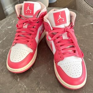 Nike Air Jordan 1 Mid White & Pink Basketball Sneakers